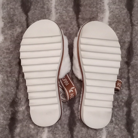 Koolaburra by Ugg Fuzzin slides - Picture 4 of 6